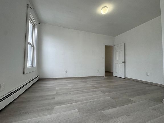5th image of 4 Seidler St Floor 3