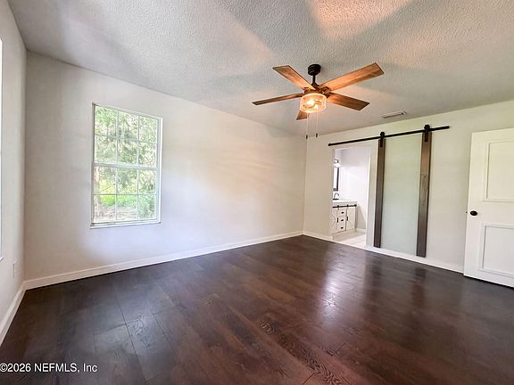 4th image of 321 PARADISE Circle