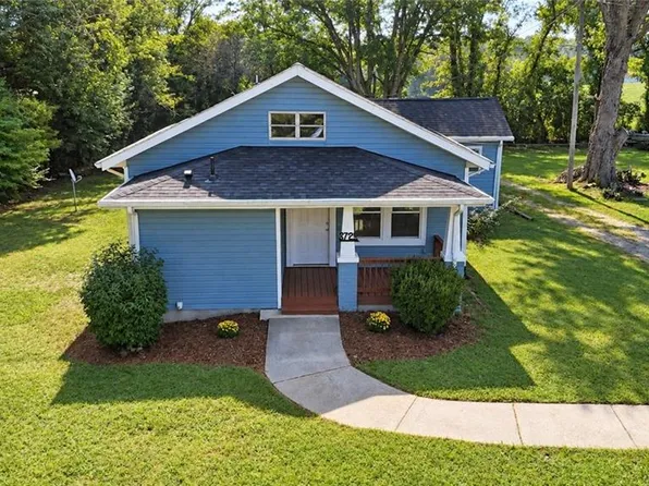 3725 New Walkertown Rd, Winston Salem, NC 27105