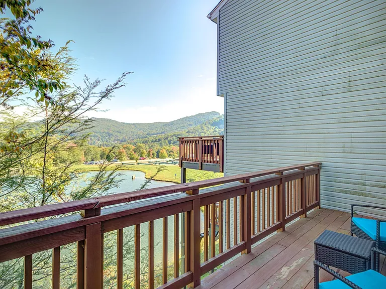 1040 Sugar Mountain Dr #D-24 — Photo 23