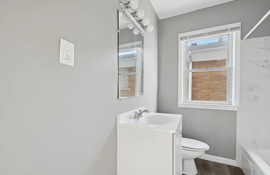2 bed, 759 sqft, $1,150 — Photo 3