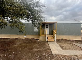 2901 Southern Breeze, Hondo, TX 78861