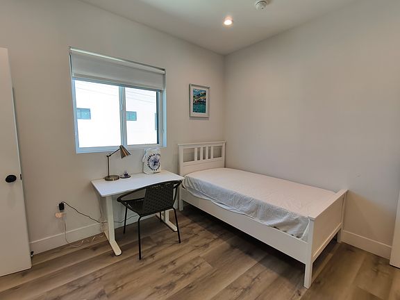 2nd image of 3020 S Normandie Ave #E4-1
