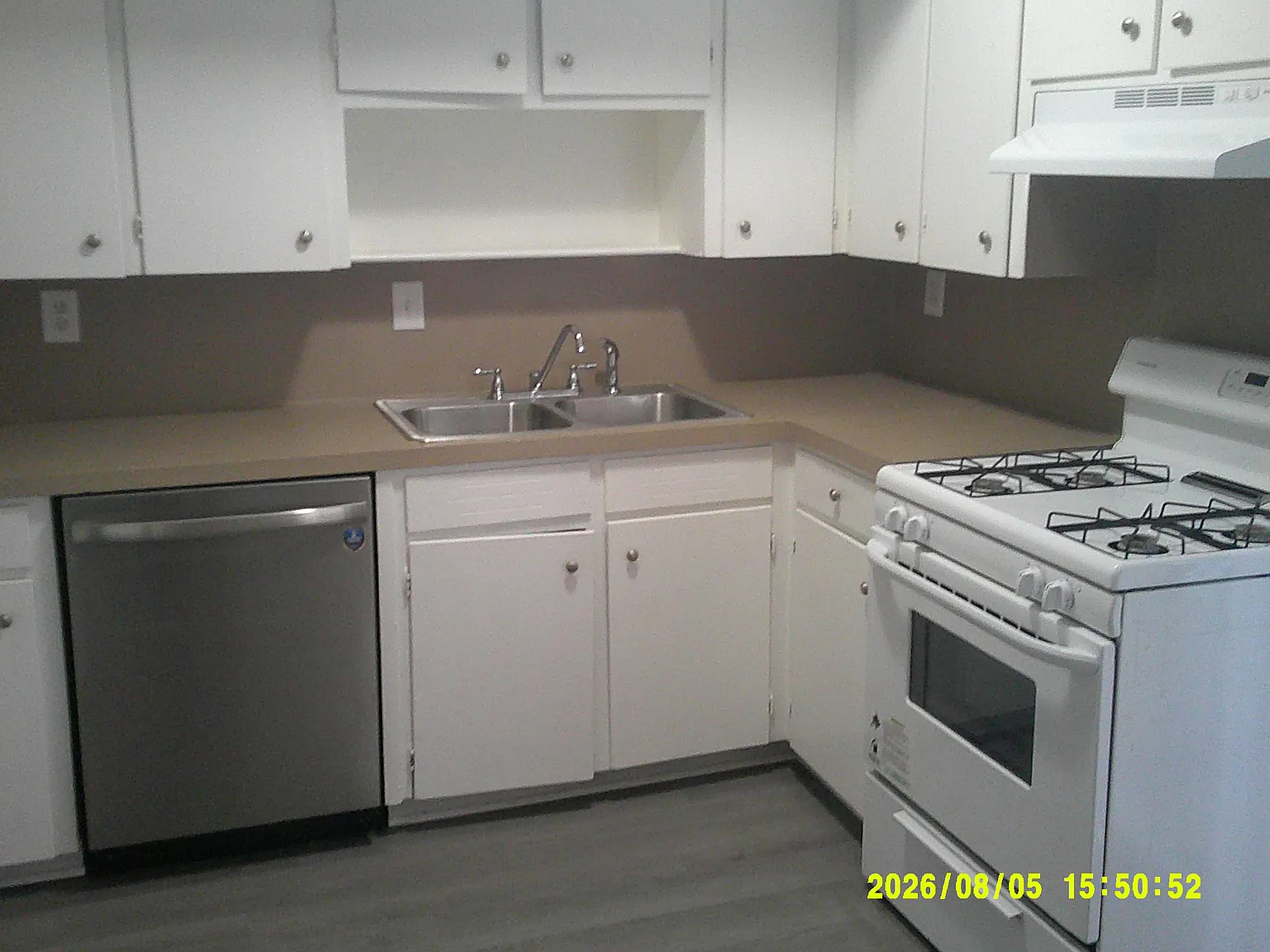 2 bed, 1.5 bath, $1,100 — Photo 3