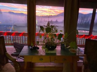 3569 Amber Ln, Grants Pass, OR 97527