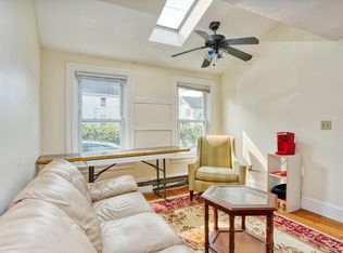 9 Murphy Ave, Bristol, RI 02809