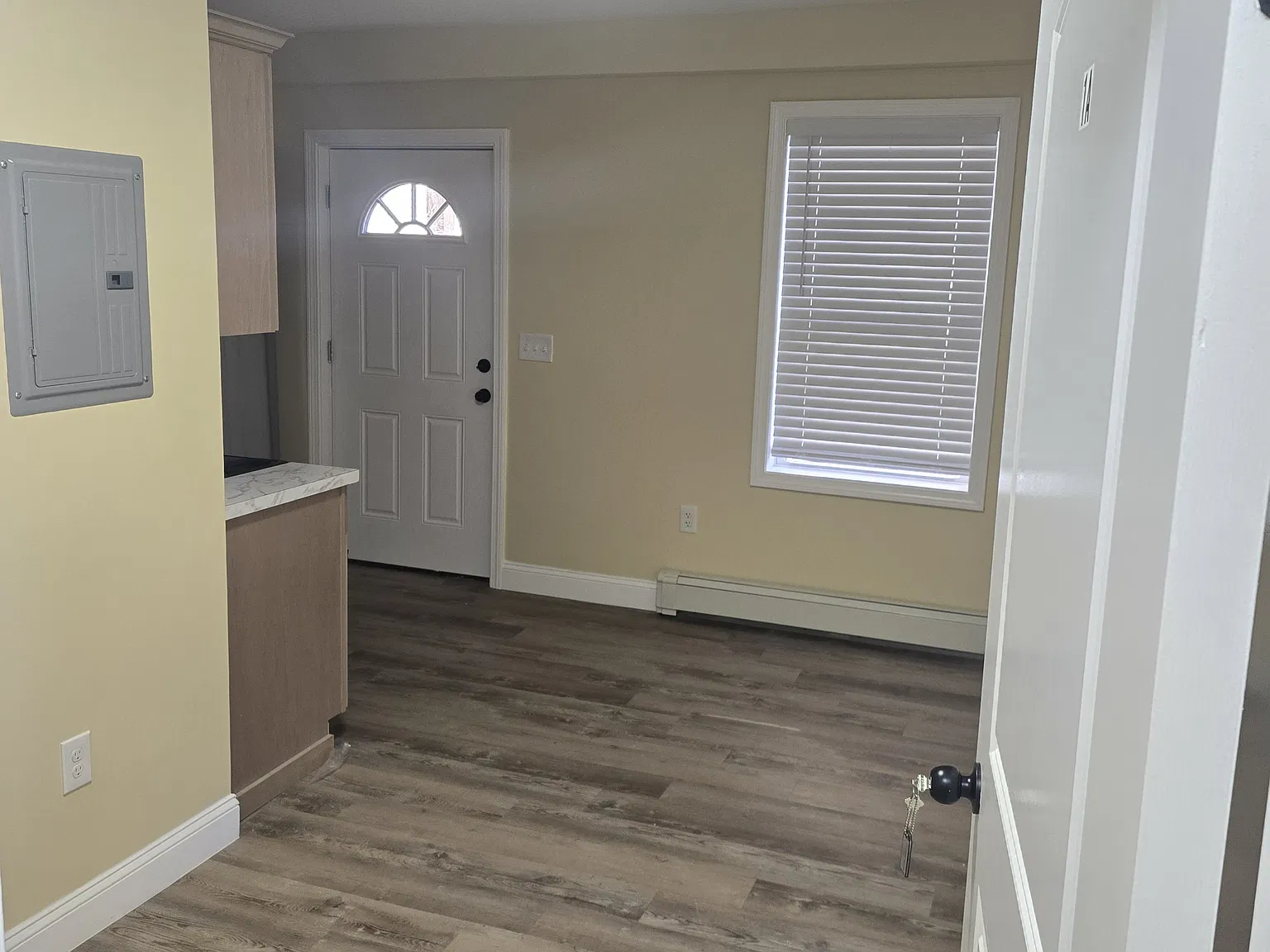 Studio, 600 sqft, $1,500 — Photo 4