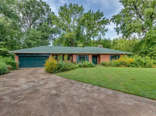 1732 Muriel Dr, Saint Louis, MO 63138