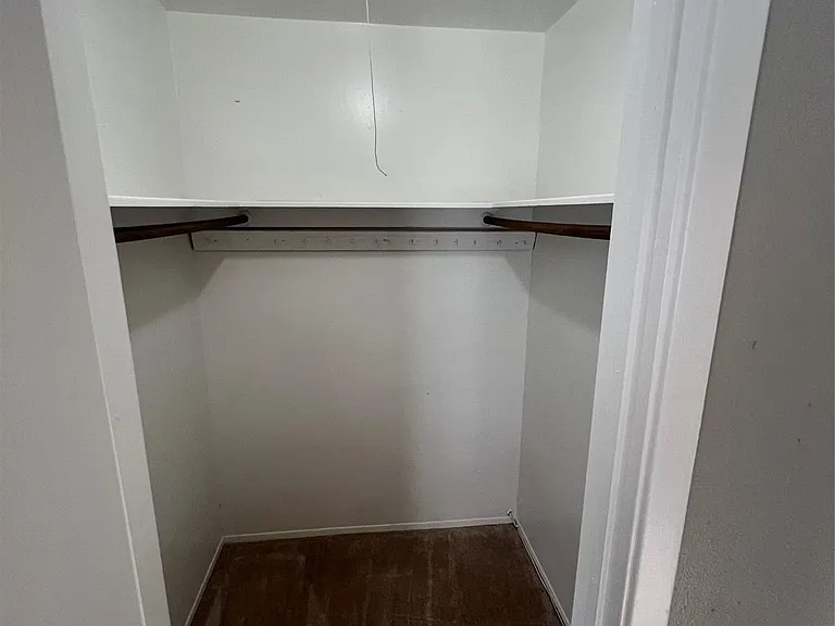 1325 Northbrook Dr — Photo 8