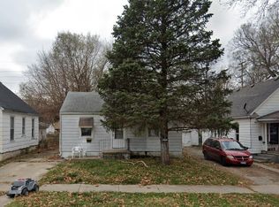 1749 N College St, Decatur, IL 62526