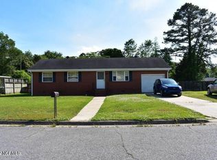 405 W 16th St, Washington, NC 27889