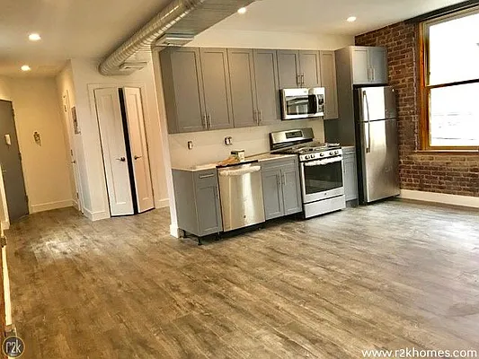 Rented by Realty 2000 Corp | media 14