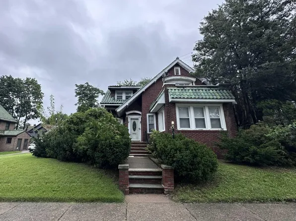 347-353 E 40th St, Paterson, NJ 07504