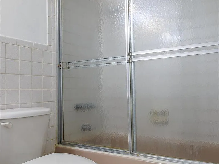 6211 SW 37th St #211 — Photo 16