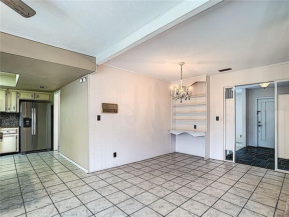 3rd image of 28 Twin River Dr