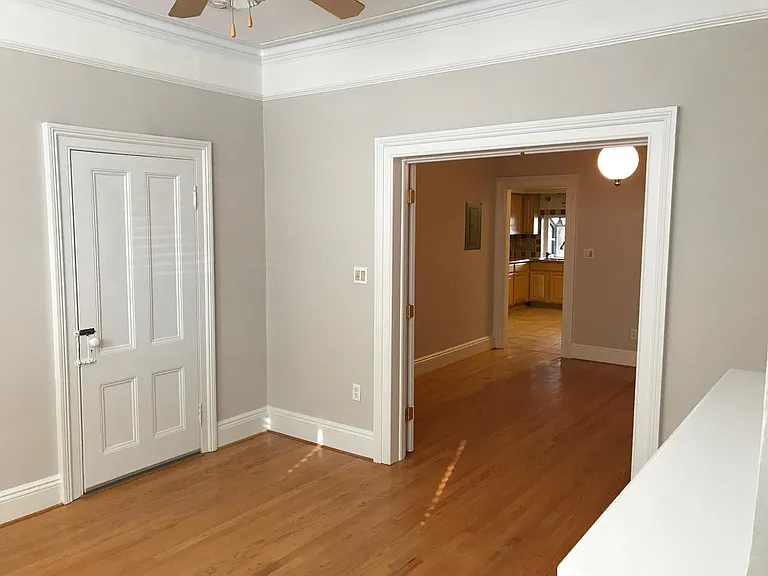342 Pavonia Ave #1 — Photo 11