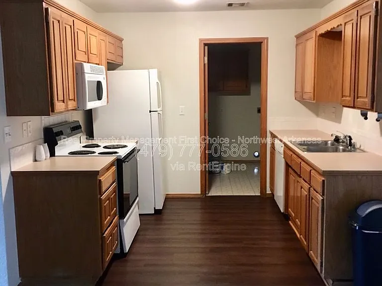 4433 W Cheyenne Dr — Photo 6
