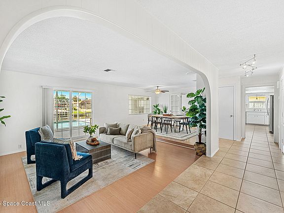 4th image of 443 Port Royal Blvd