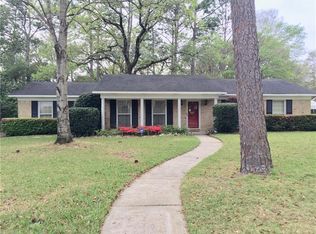 1123 Chalet Dr W, Mobile, AL 36608