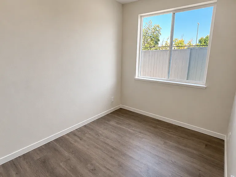465 Cork Harbour Cir #C — Photo 14