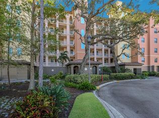 5591 Cannes Cir APT 501, Sarasota, FL 34231