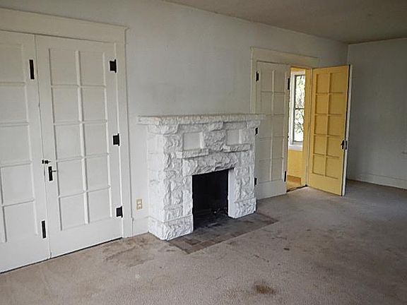 4th image of 1215 N 19th St