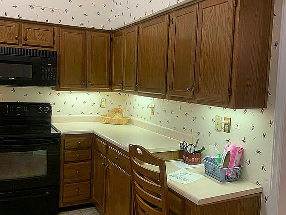 4th image of 3016 Summerland Dr