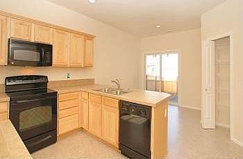 4th image of 6615 Carolina St SE
