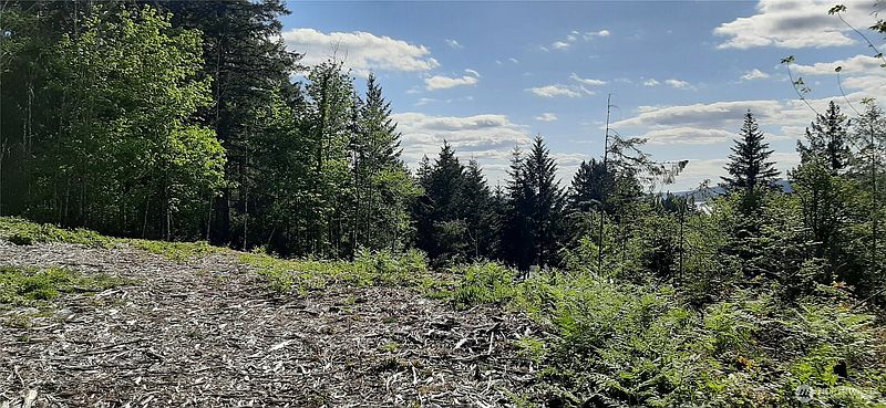 2nd image of 200 NE WJ Way