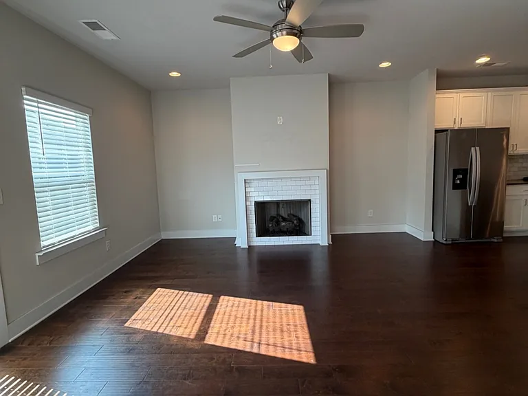 3782 Oxford Cir — Photo 13