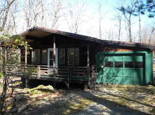 114 Maple Rd, Acme, PA 15610