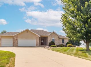 2740 Delucio Blvd, Centerville, IN 47330