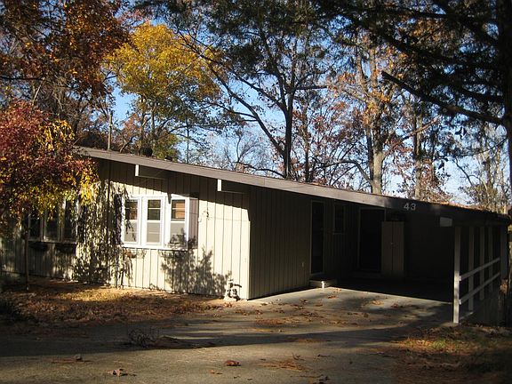 4th image of 43 Grisham Dr