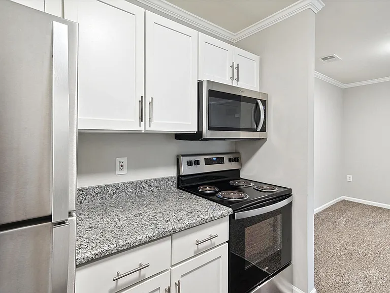 1 Bedroom - 1 Bed / 1 Bath - 961 Sq.Ft.