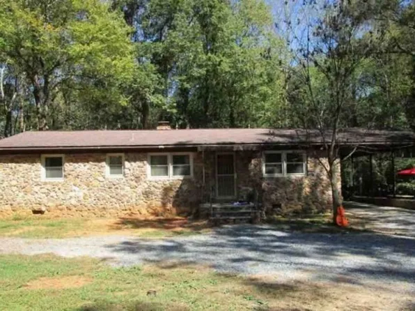 2841 Virginia Acres Dr, Asheboro, NC 27205