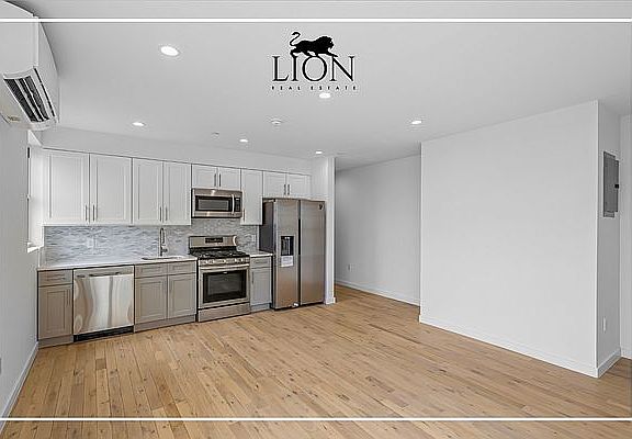 3rd image of 2481 Ocean Ave #7B