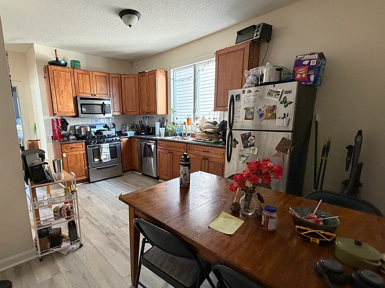 68 Winchester St #1 — Photo 2