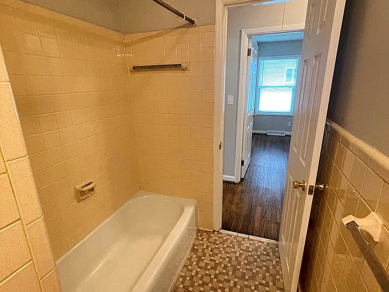 4148 Lee St #A — Photo 18