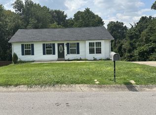 940 Granny White Rd, Clarksville, TN 37040
