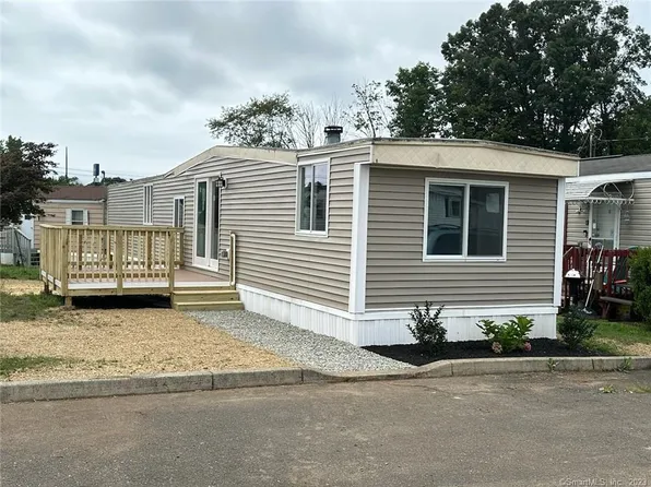 19 Leetes Island Road #21, Branford, CT 06405