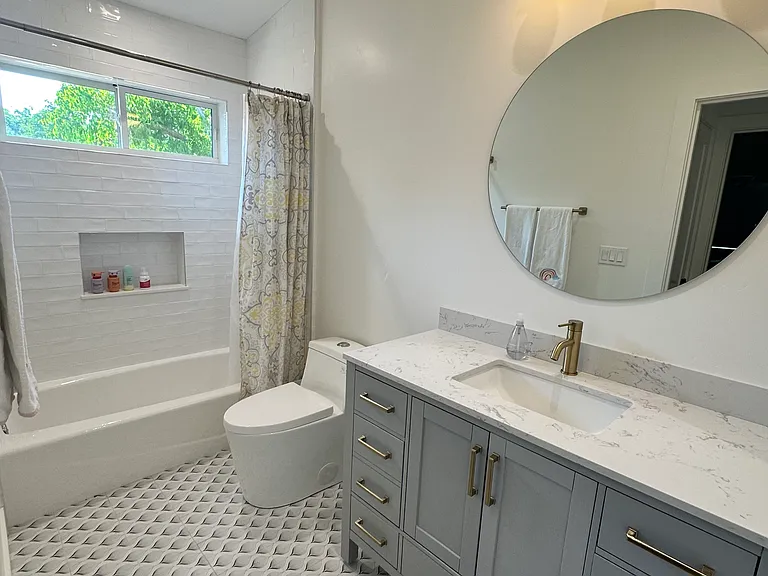 1717 Cottonwood Ln — Photo 17