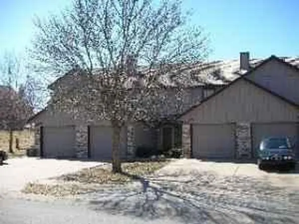 436 NE Churchill St, Lees Summit, MO 64086
