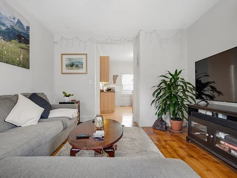 52 Waterhouse St #52 — Photo 14