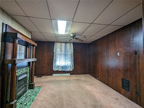 2nd image of 1062 McKean Ave