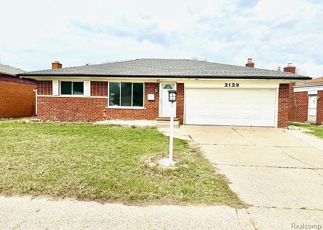 1st image of 2123 Common Rd