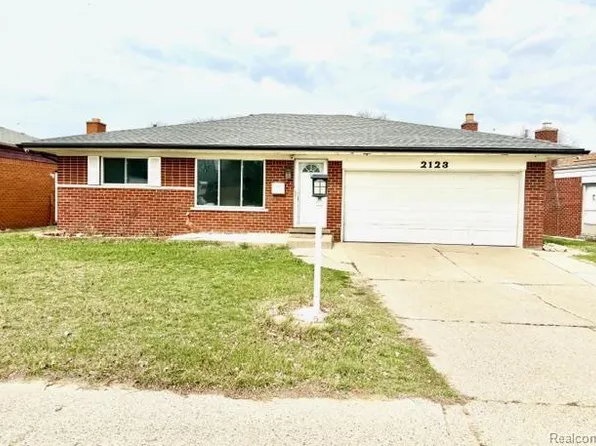 2123 Common Rd, Warren, MI 48092