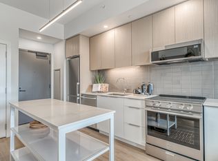 8122 106th St NW #4501, Edmonton, AB T6E3S3