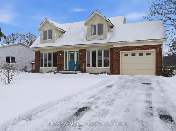 235 5th Ave, Hanover, ON N4N 2C3