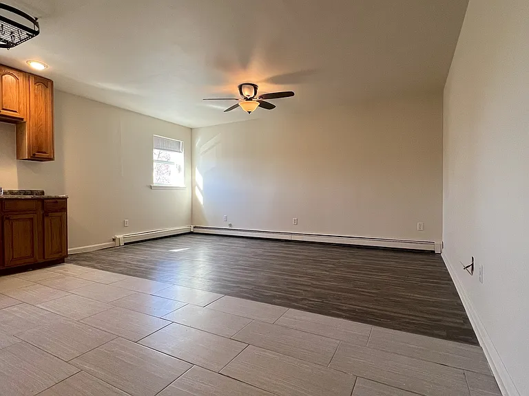 27 E Main St #5 — Photo 3