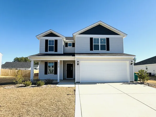 4029 Racking Horse Rd, Hope Mills, NC 28348